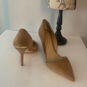 Michael Kors Tan pumps 😋